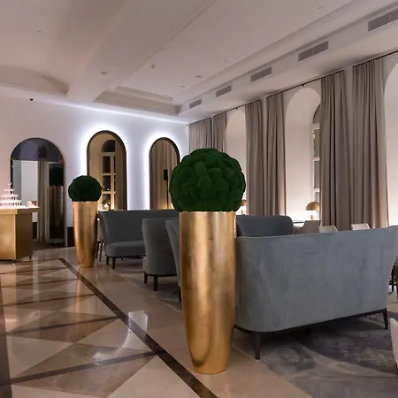 Grand Vilnius, Curio Collection By Hilton VNO