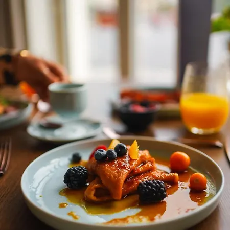 Grand Vilnius, Curio Collection By Hilton 5* Vilnius