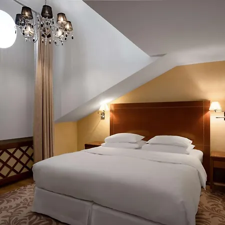 Grand Vilnius, Curio Collection By Hilton VNO