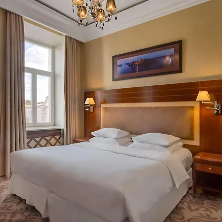 Grand Vilnius, Curio Collection By Hilton Hotel VNO
