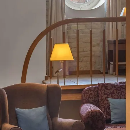 Hotel Grand Vilnius, Curio Collection By Hilton