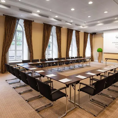 Hotel Grand Vilnius, Curio Collection By Hilton 5*