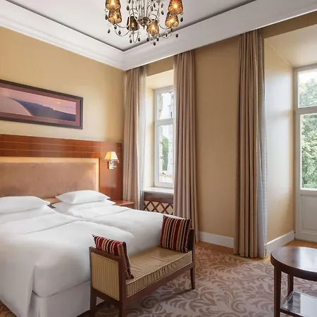 Grand Vilnius, Curio Collection By Hilton Hotel VNO