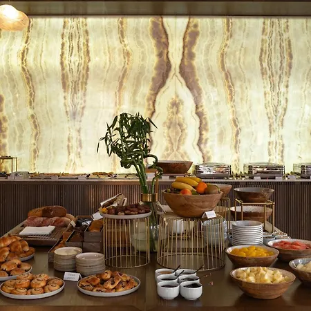 Grand Vilnius, Curio Collection By Hilton Hotel VNO