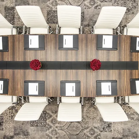 Hotel Grand Vilnius, Curio Collection By Hilton