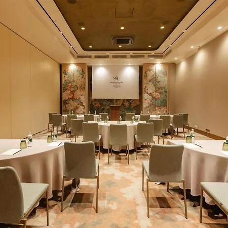 Grand Vilnius, Curio Collection By Hilton Vilnius