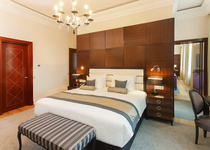 Grand Vilnius, Curio Collection By Hilton 酒店 5*