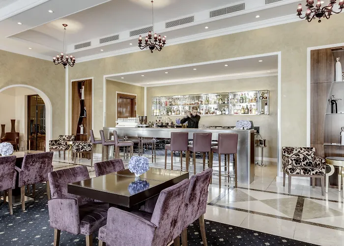 Grand Vilnius, Curio Collection By Hilton