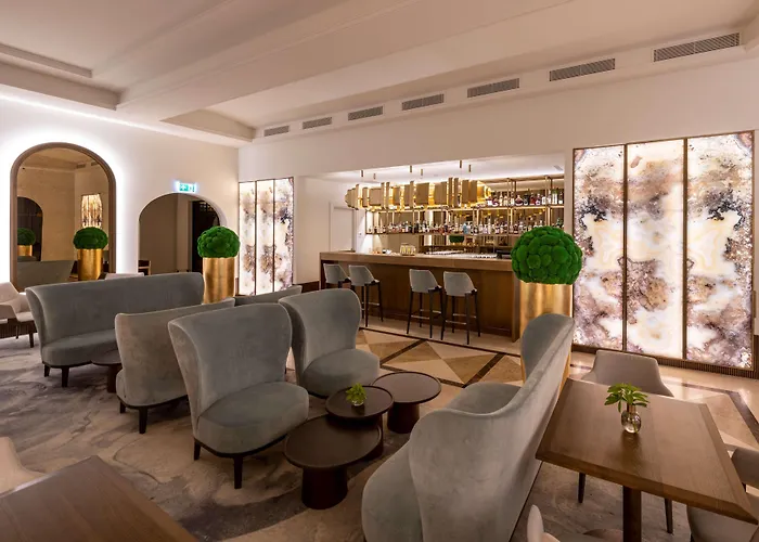 Grand Vilnius, Curio Collection By Hilton Hotell Vilnius