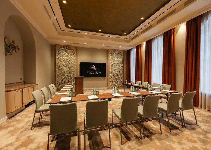 Hotel Grand Vilnius, Curio Collection By Hilton 5*