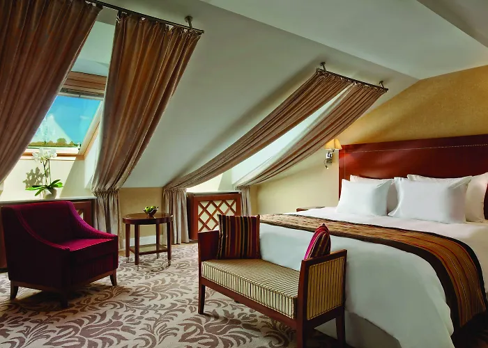 Grand Vilnius, Curio Collection By Hilton