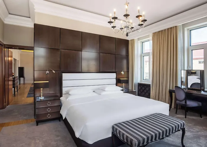 Hotel Grand Vilnius, Curio Collection By Hilton