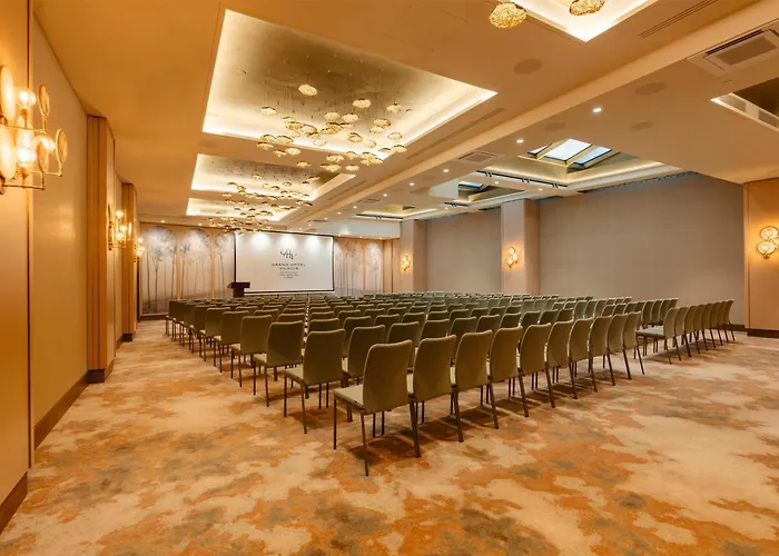 Grand Vilnius, Curio Collection By Hilton Hotel Vilnius