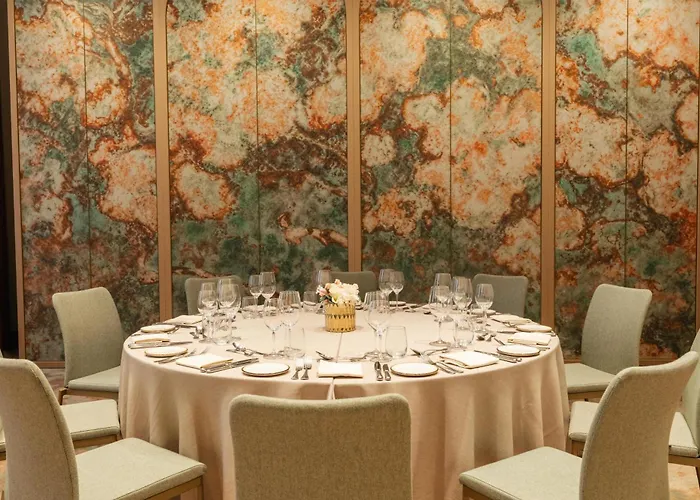 Hotel Grand Vilnius, Curio Collection By Hilton