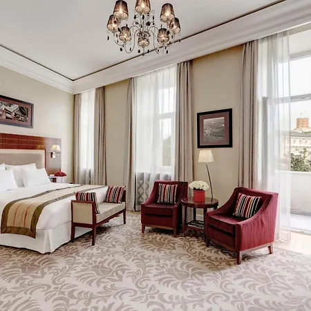 Grand Vilnius, Curio Collection By Hilton 酒店 5*