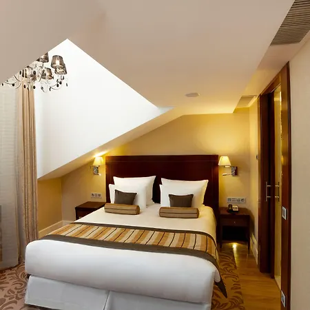 Grand Vilnius, Curio Collection By Hilton
