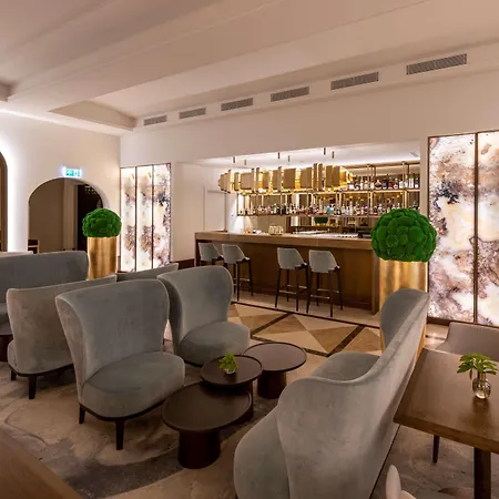 Grand Vilnius, Curio Collection By Hilton 酒店 维尔纽斯