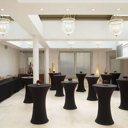 Grand Vilnius, Curio Collection By Hilton 5*